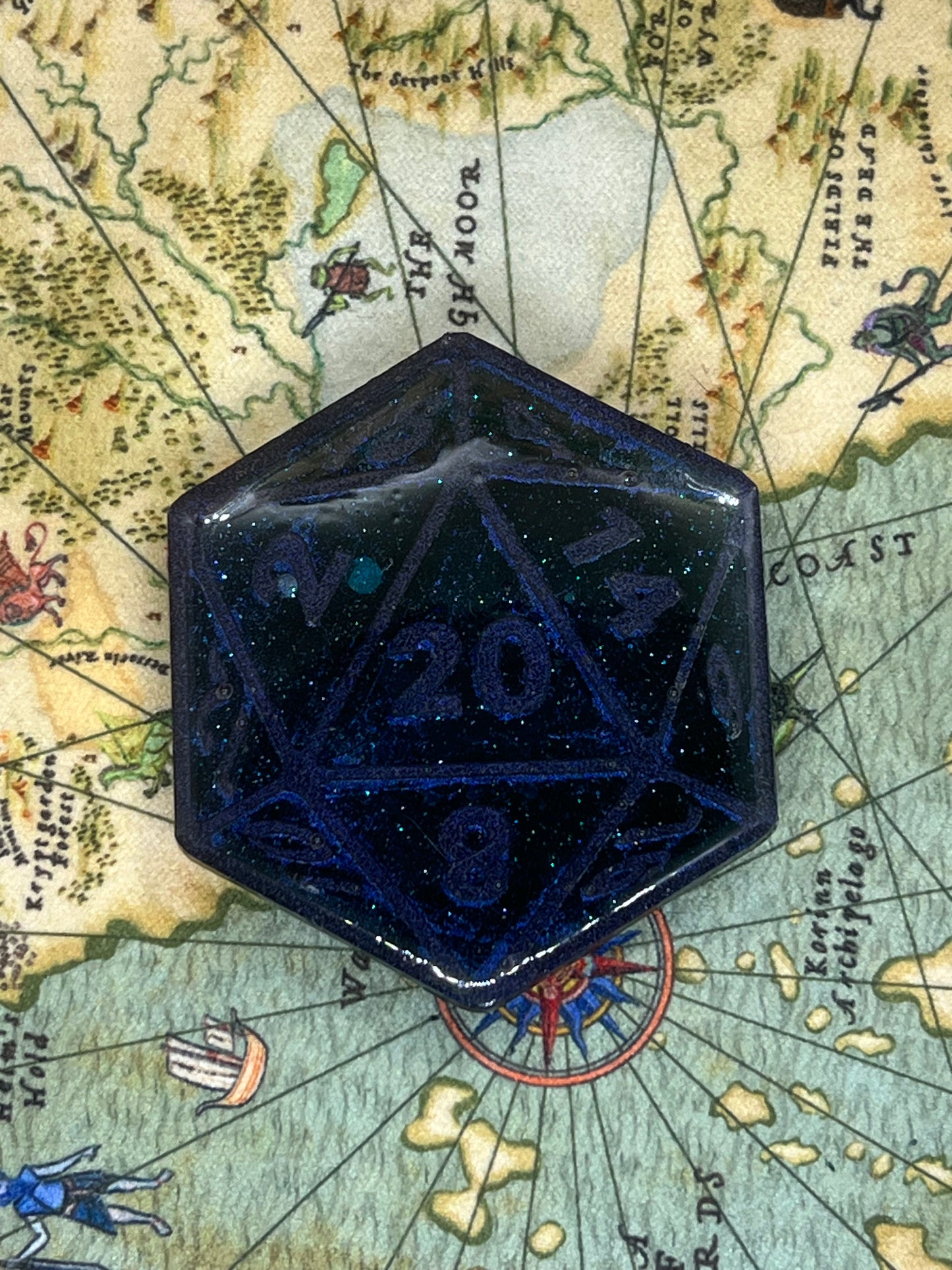 Vahn inspired D20 phone grip
