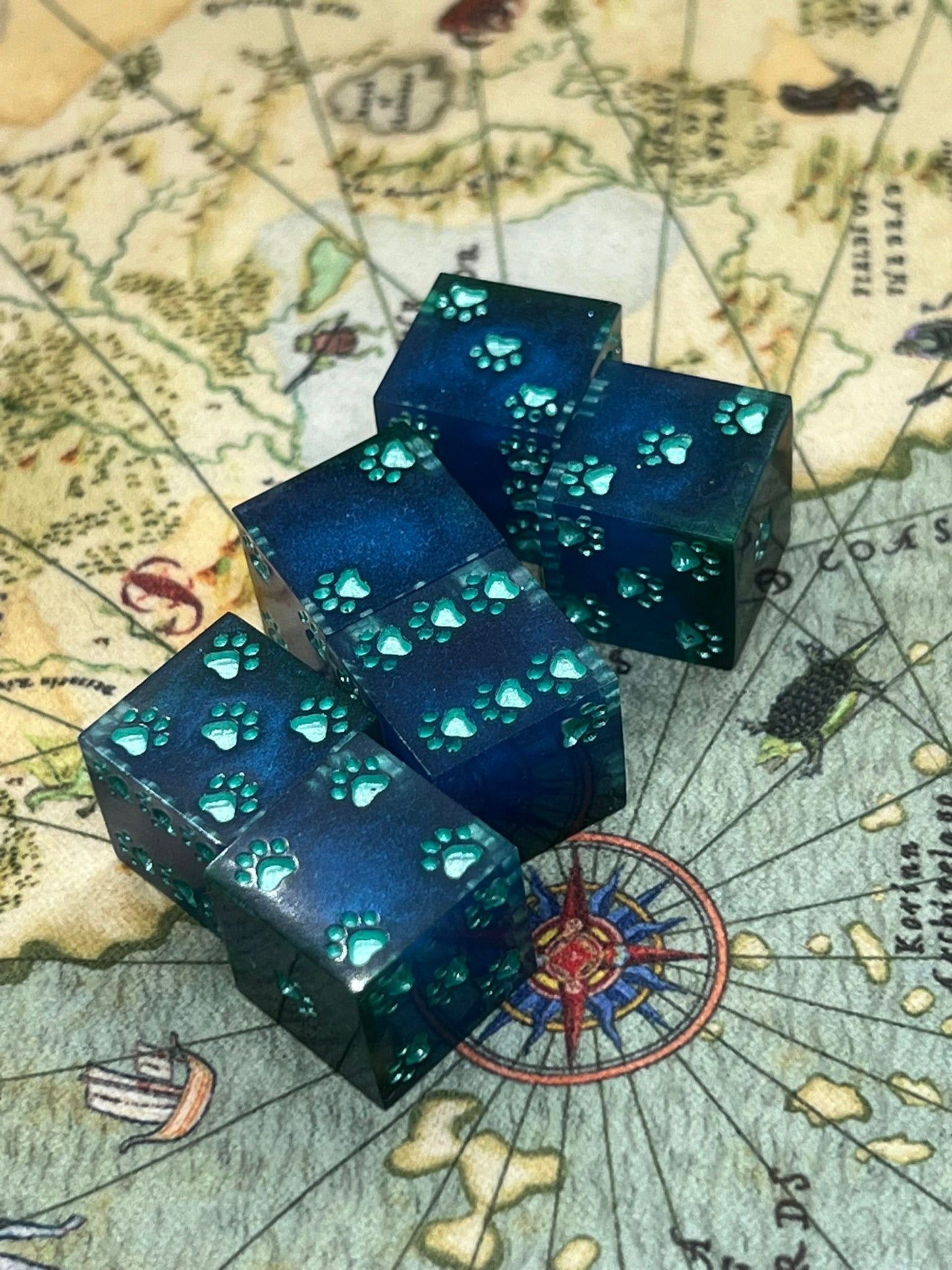 Frostmaiden 6XD6 Handmade Pawprint Resin Dice