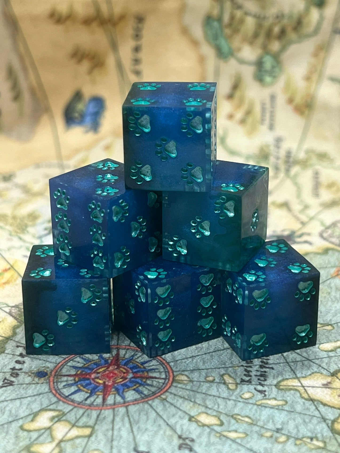 Frostmaiden 6XD6 Handmade Pawprint Resin Dice
