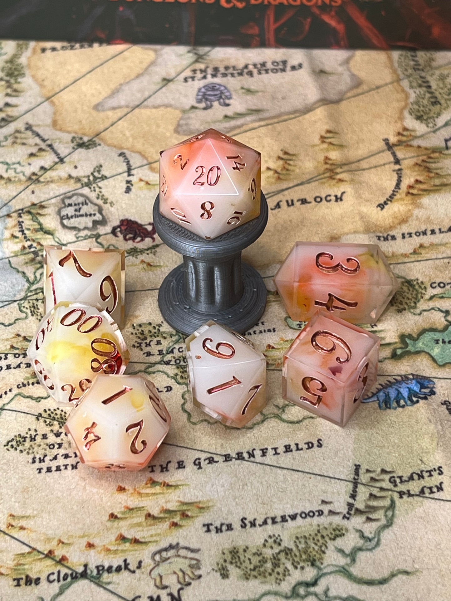 Sunrise Handmade Resin Sharp Edge Dice Set