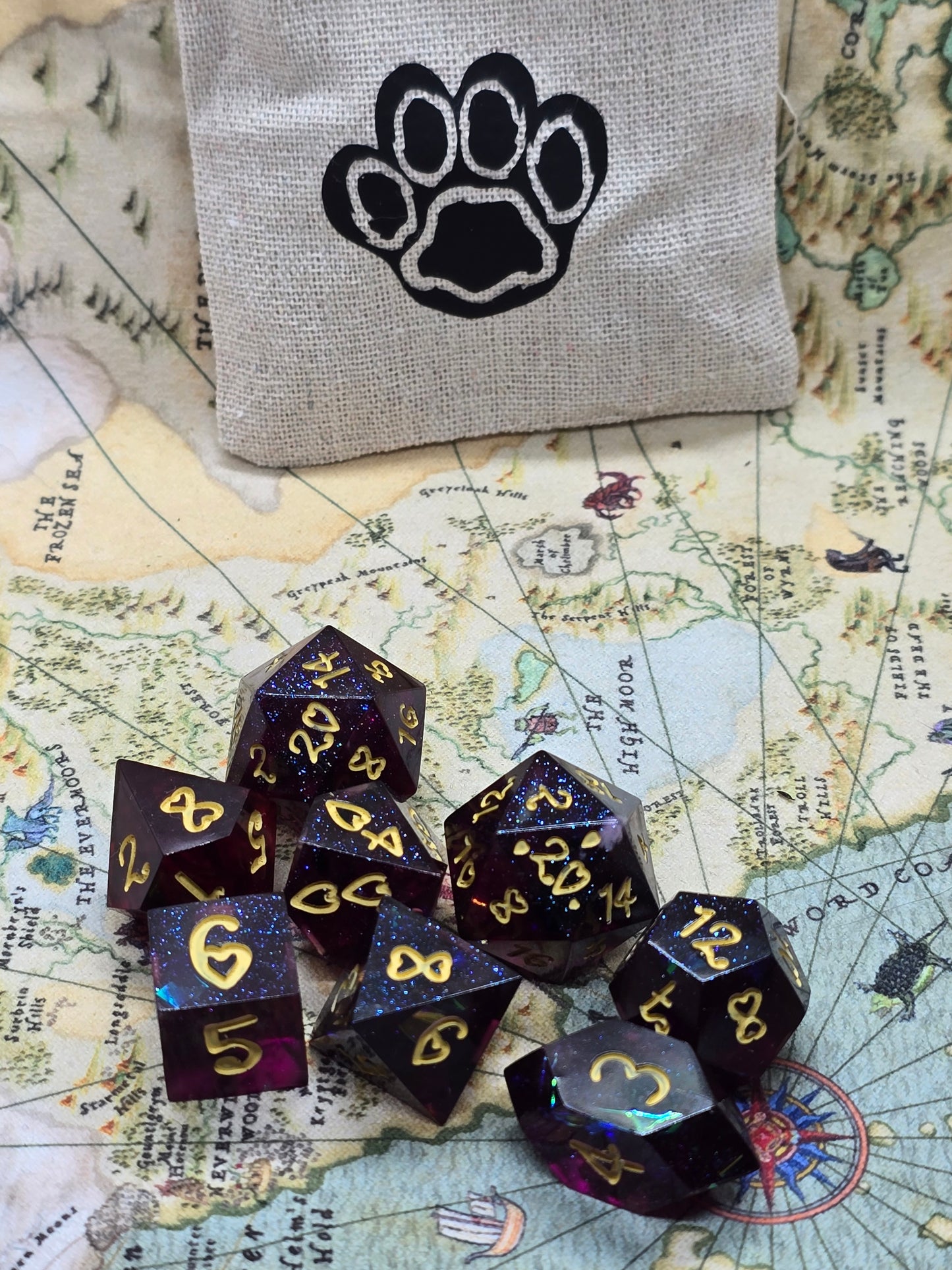 Fire hearts handmade 8 piece dice set