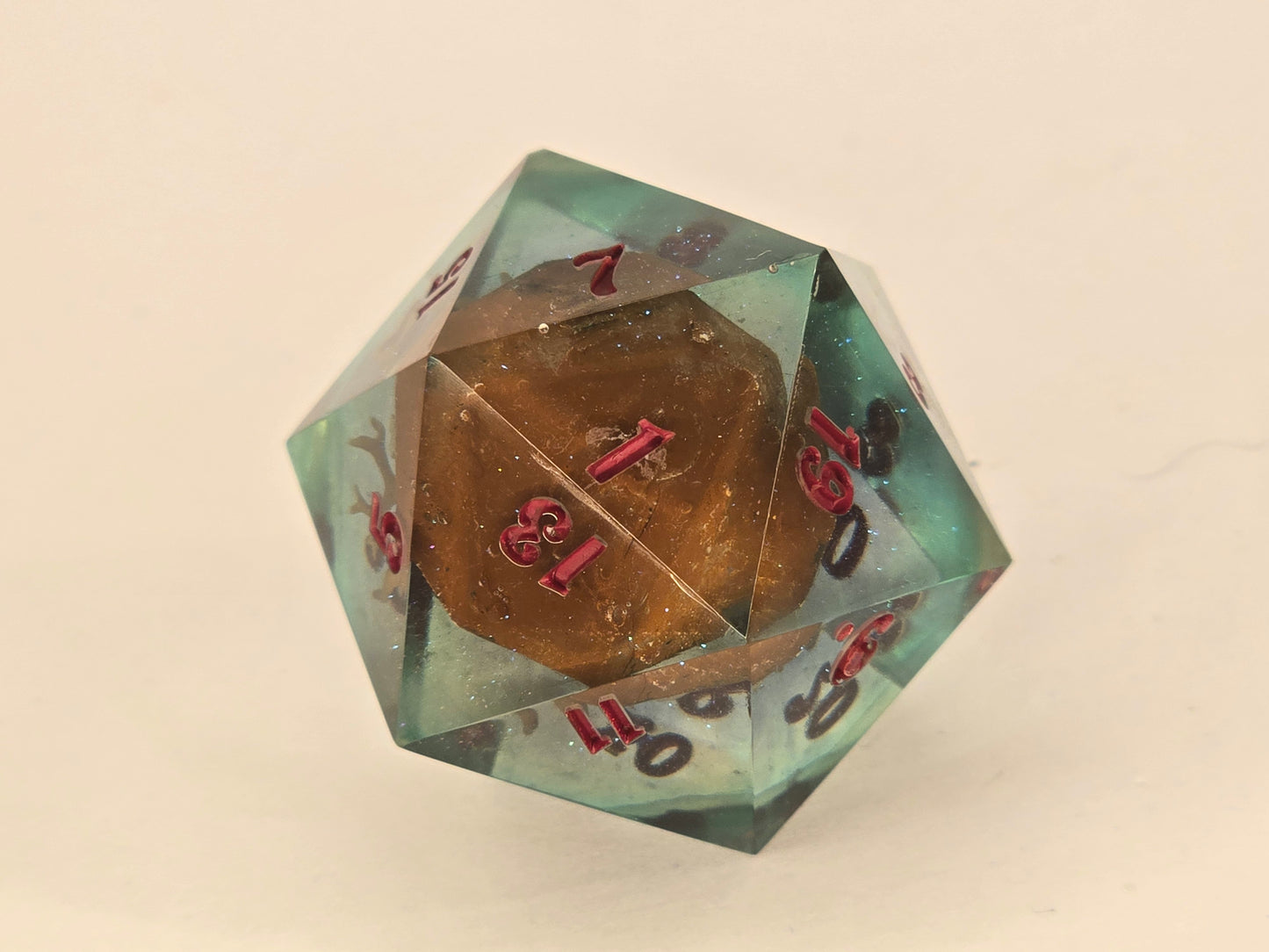 Grave keeper handmade 35mm chonk D20