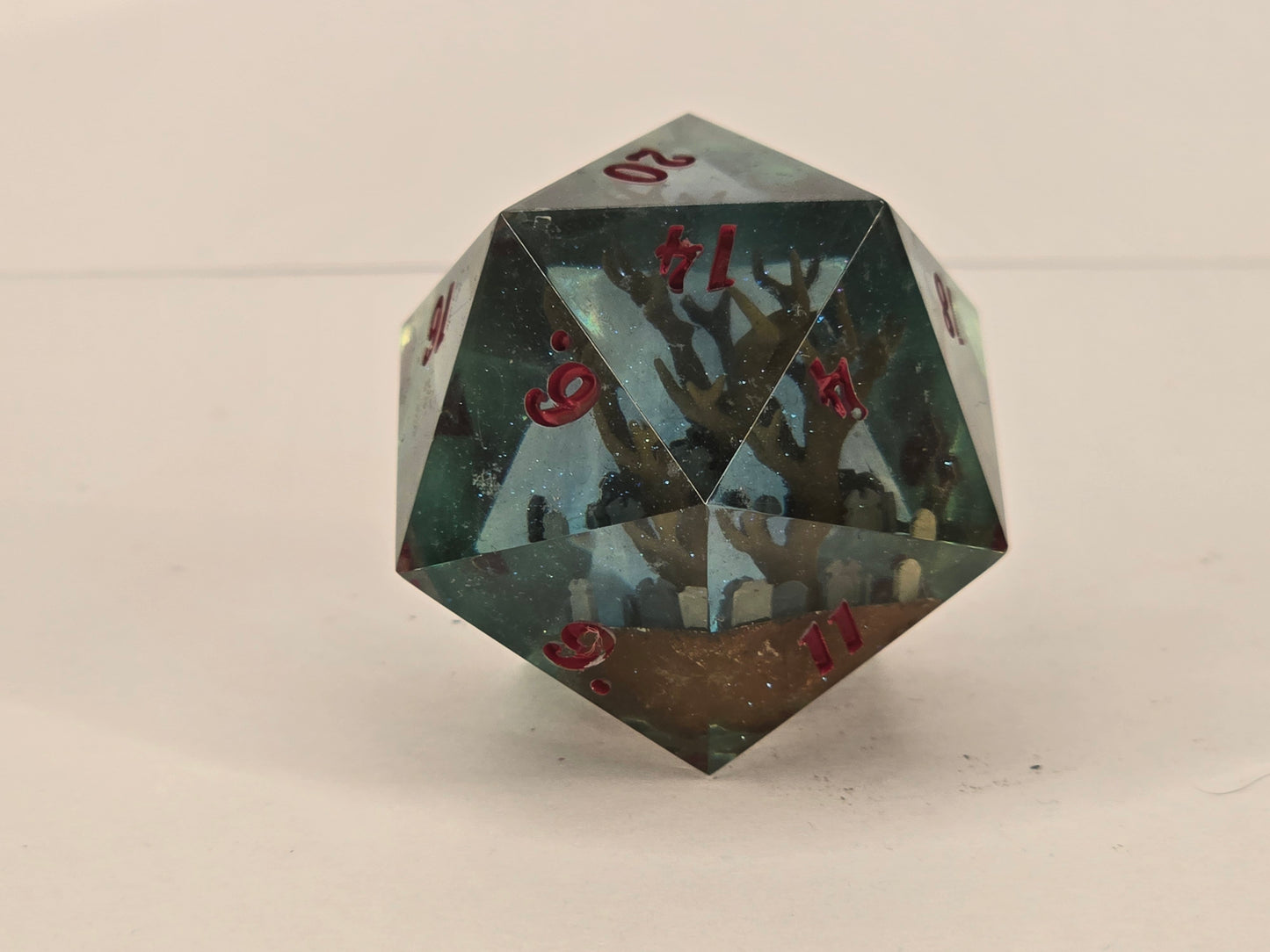Grave keeper handmade 35mm chonk D20