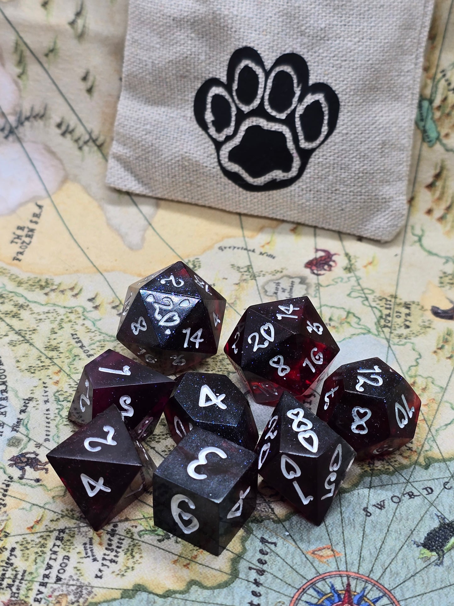 Dark hearts handmade 8 piece dice set