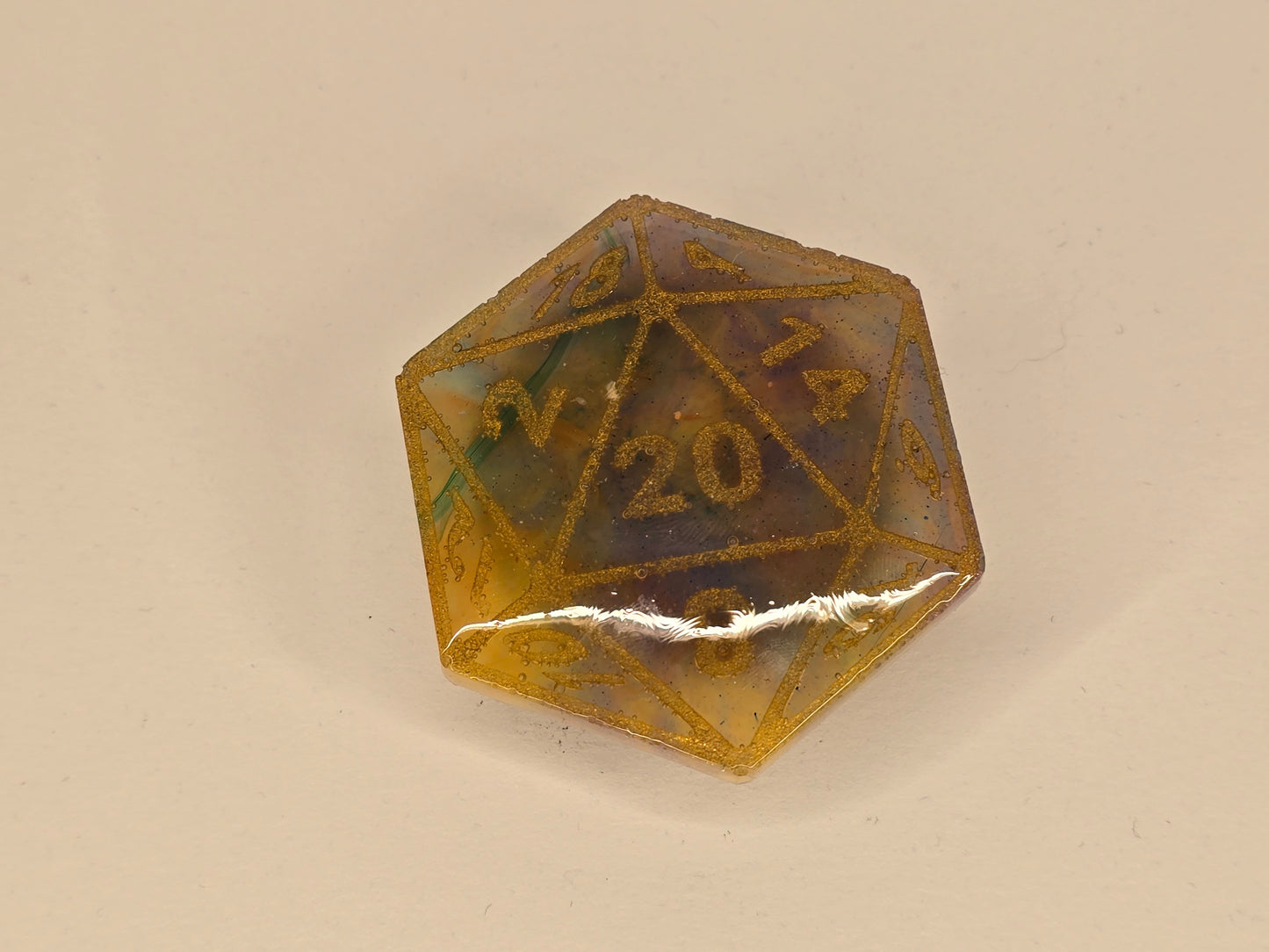 D20 phone grip