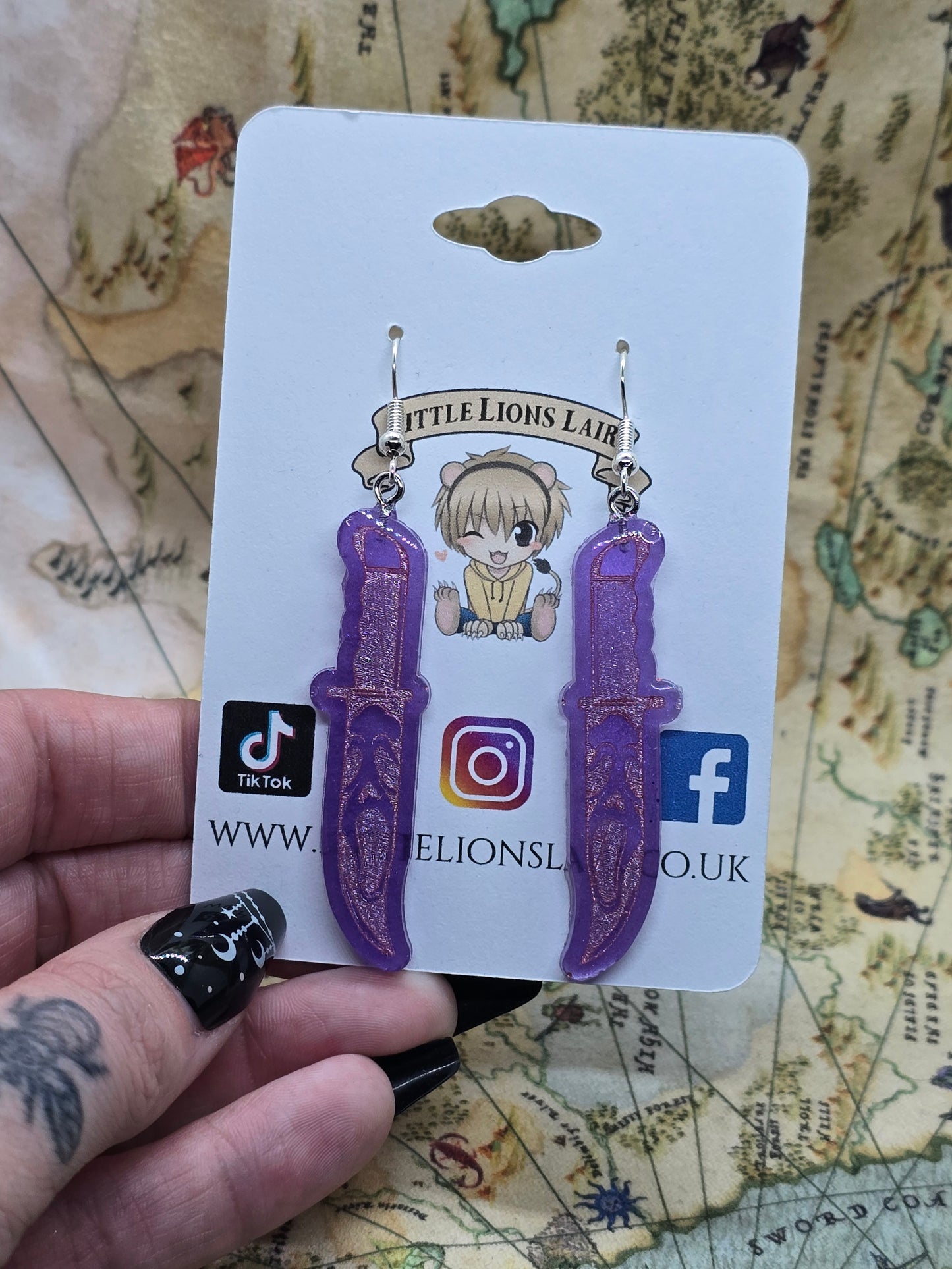 Ghost face knive earrings