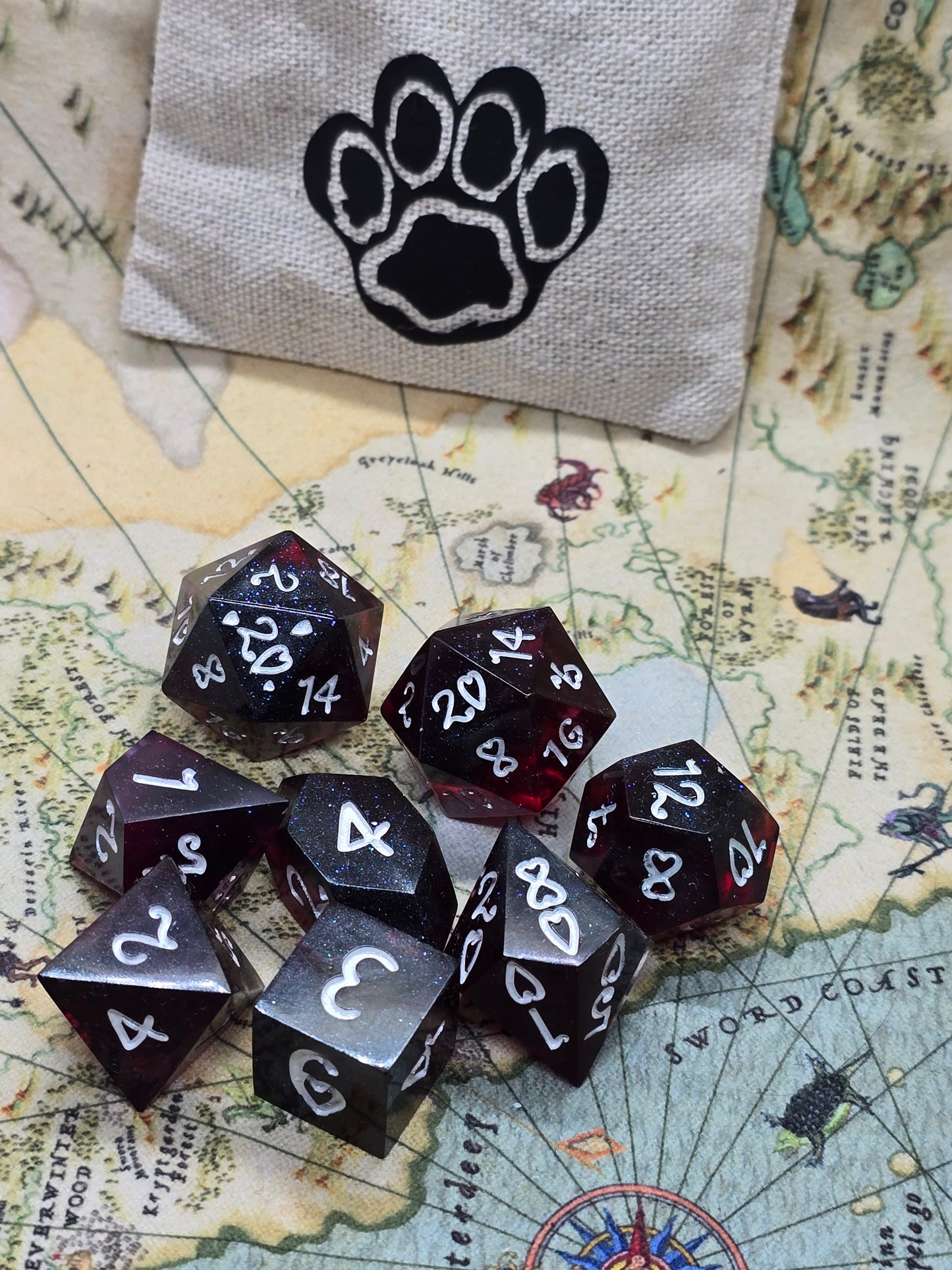 Dark hearts handmade 8 piece dice set