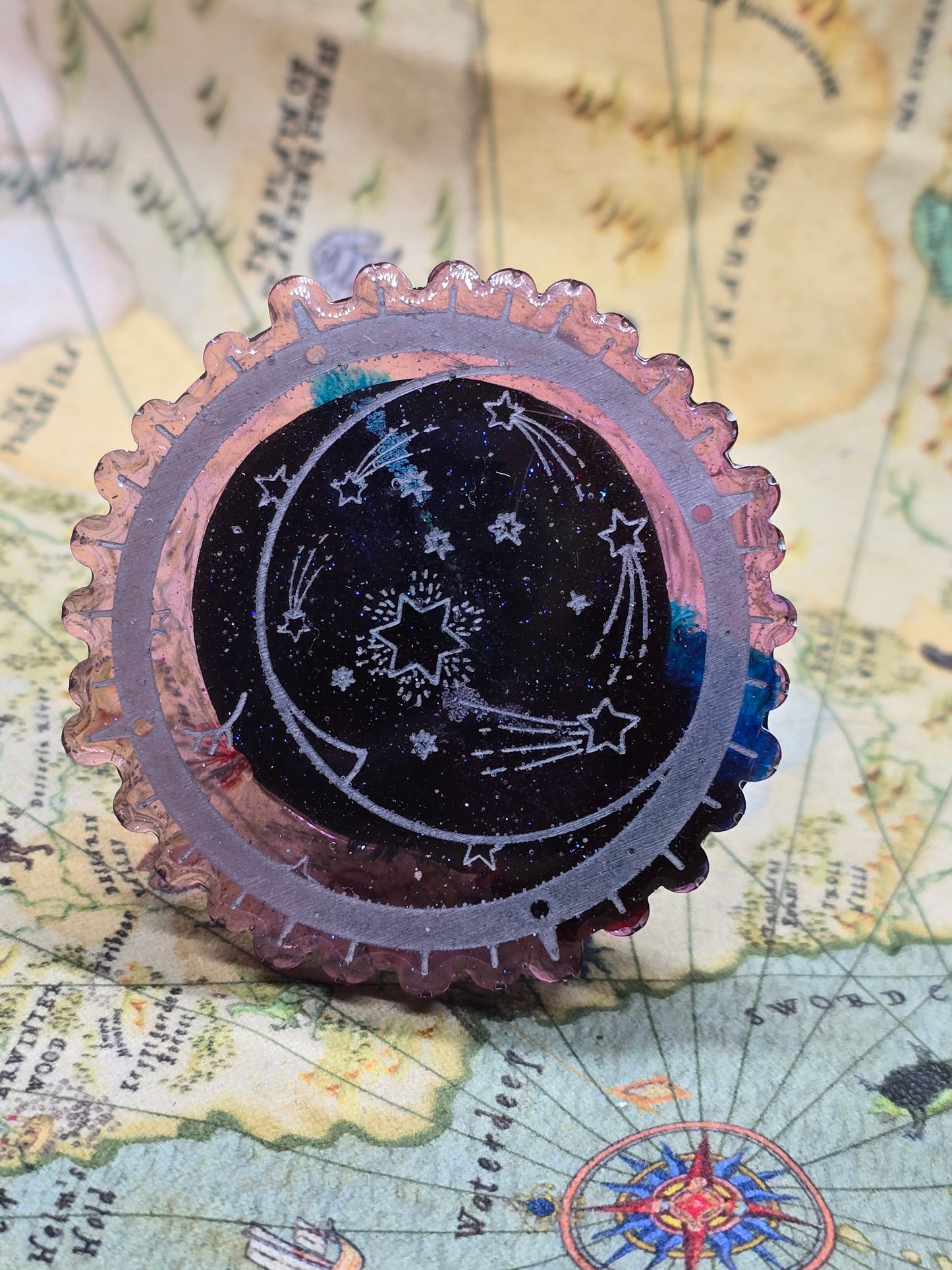 Moon shine phone grip