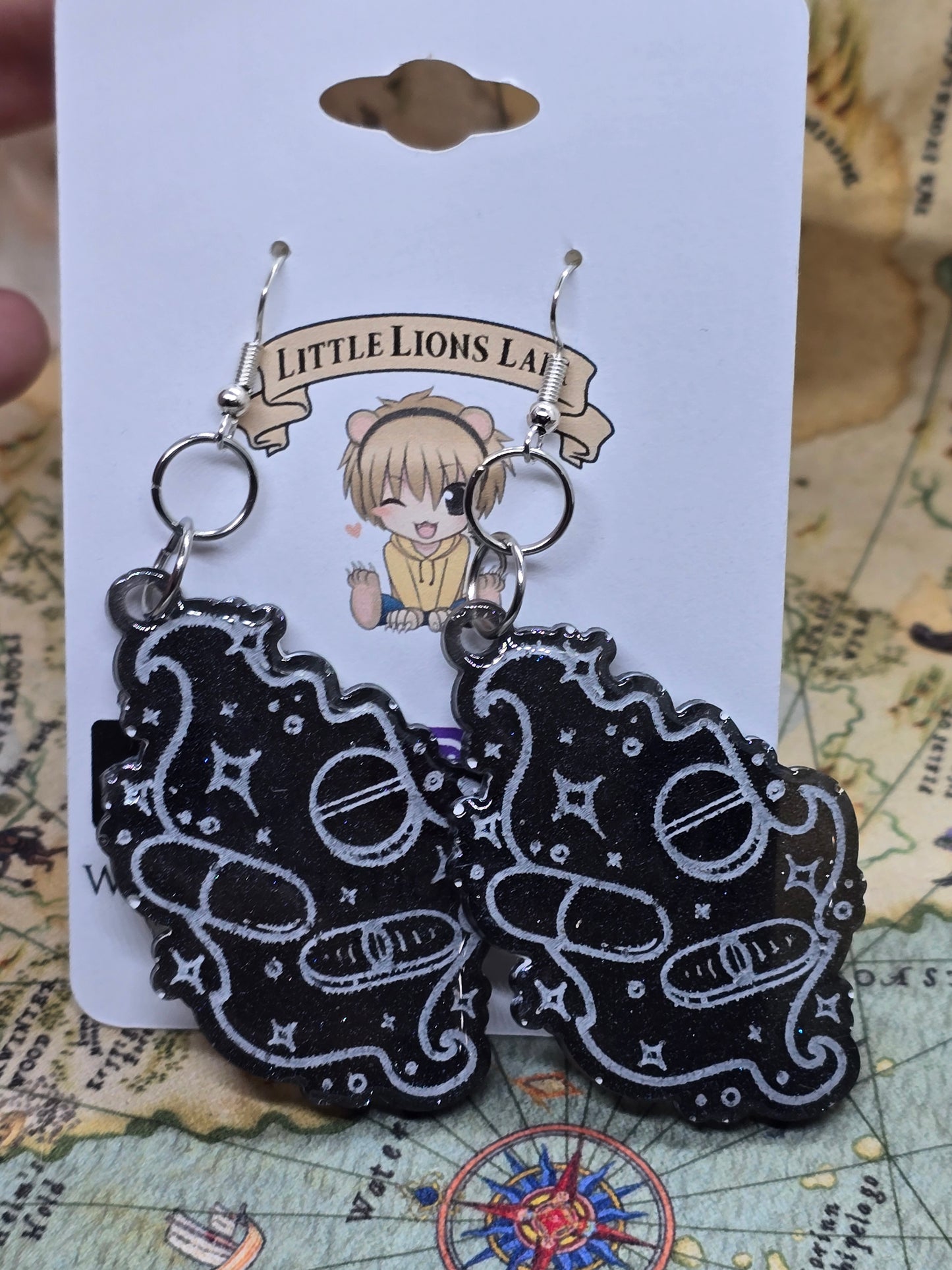 The Trip black and white earrings