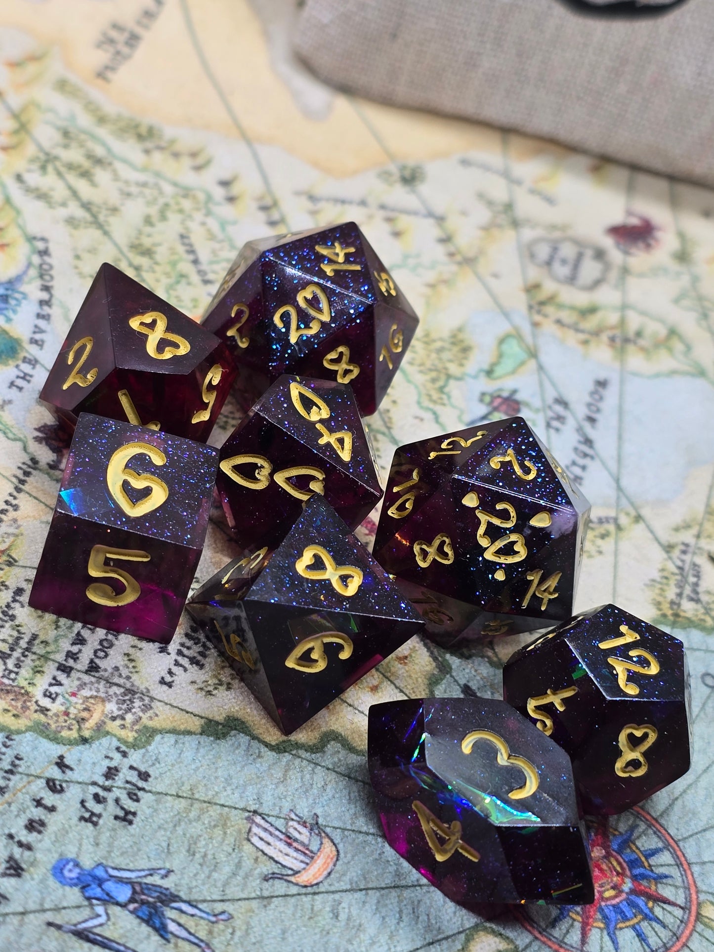 Fire hearts handmade 8 piece dice set