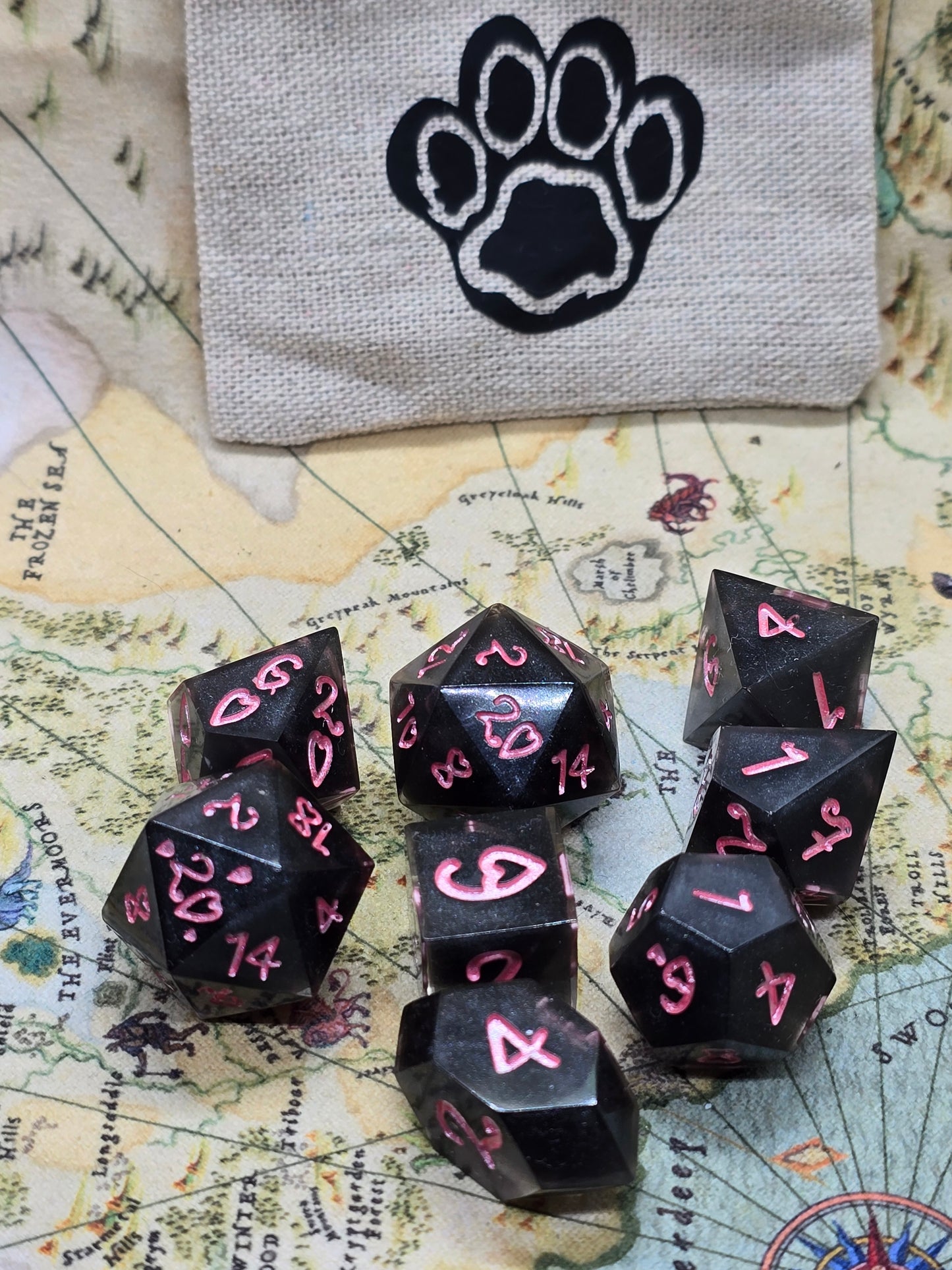 Black hearts handmade 8 piece dice set