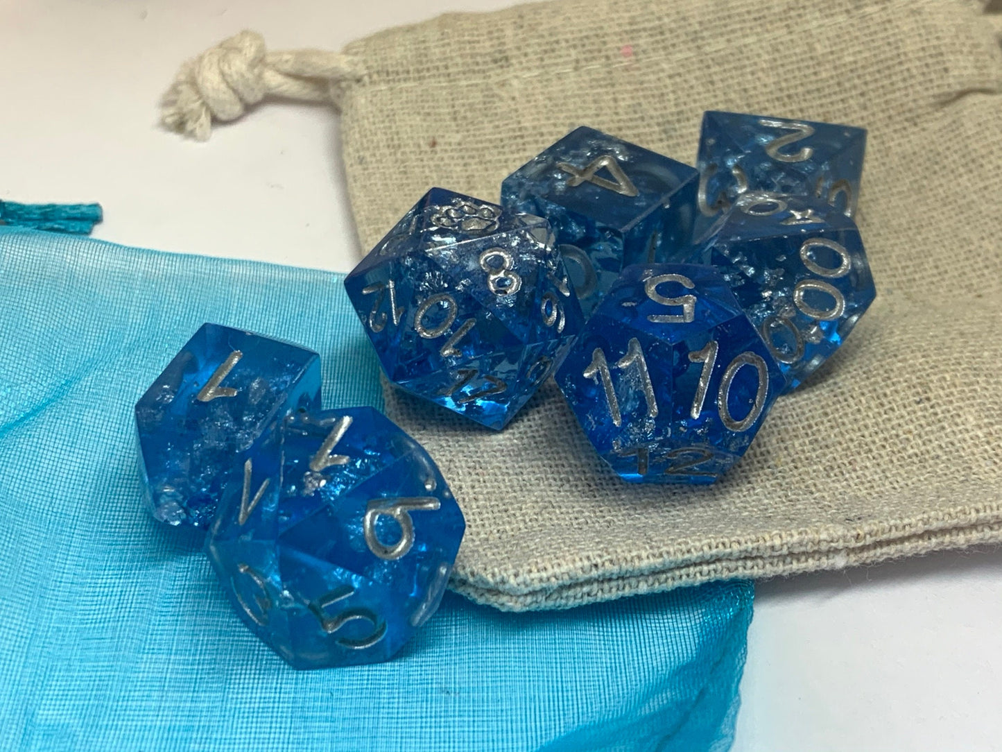 Mako Handmade Resin Edge Dice Set