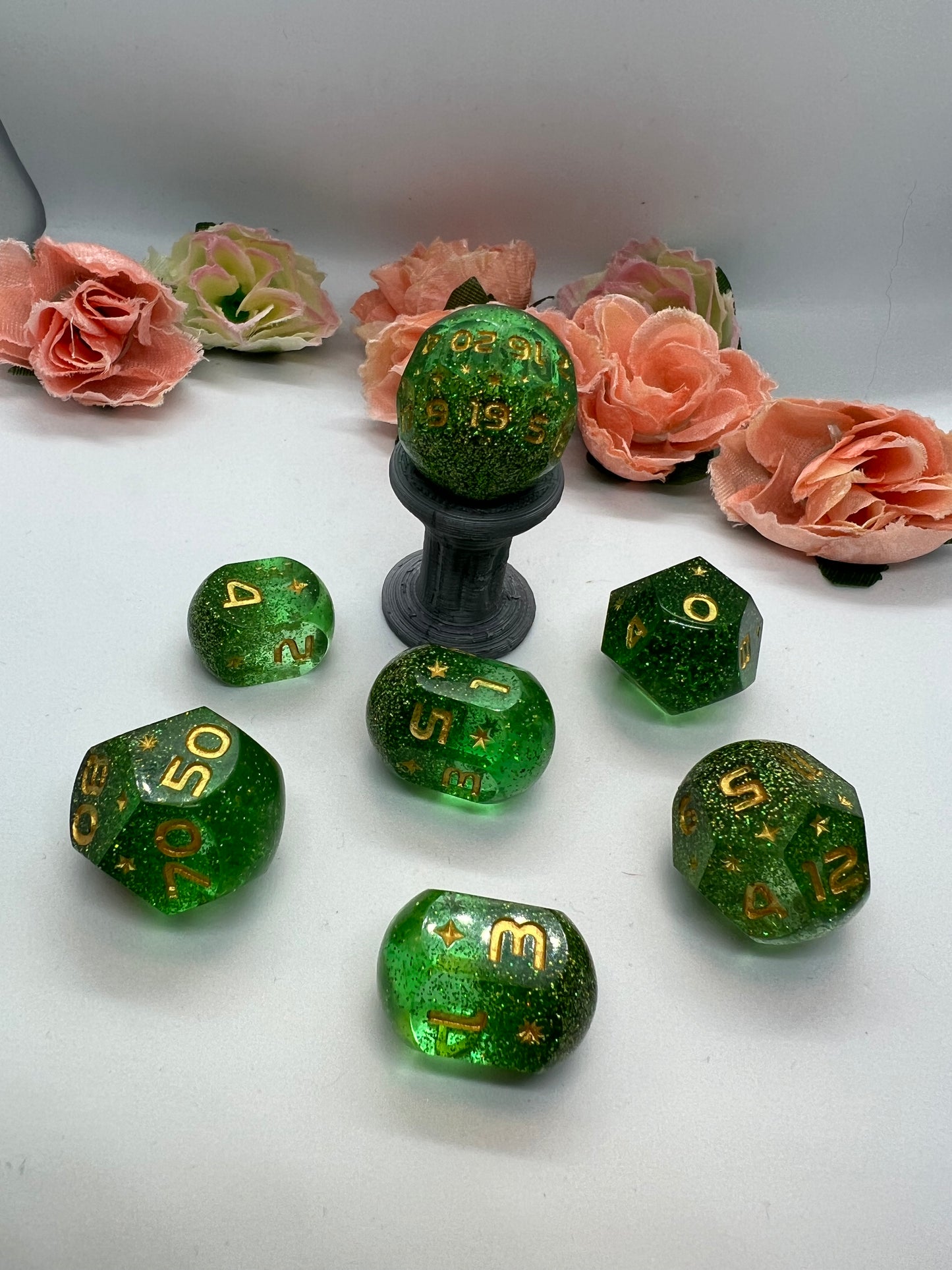 Rouges Riches Handmade Resin Orb Dice Set