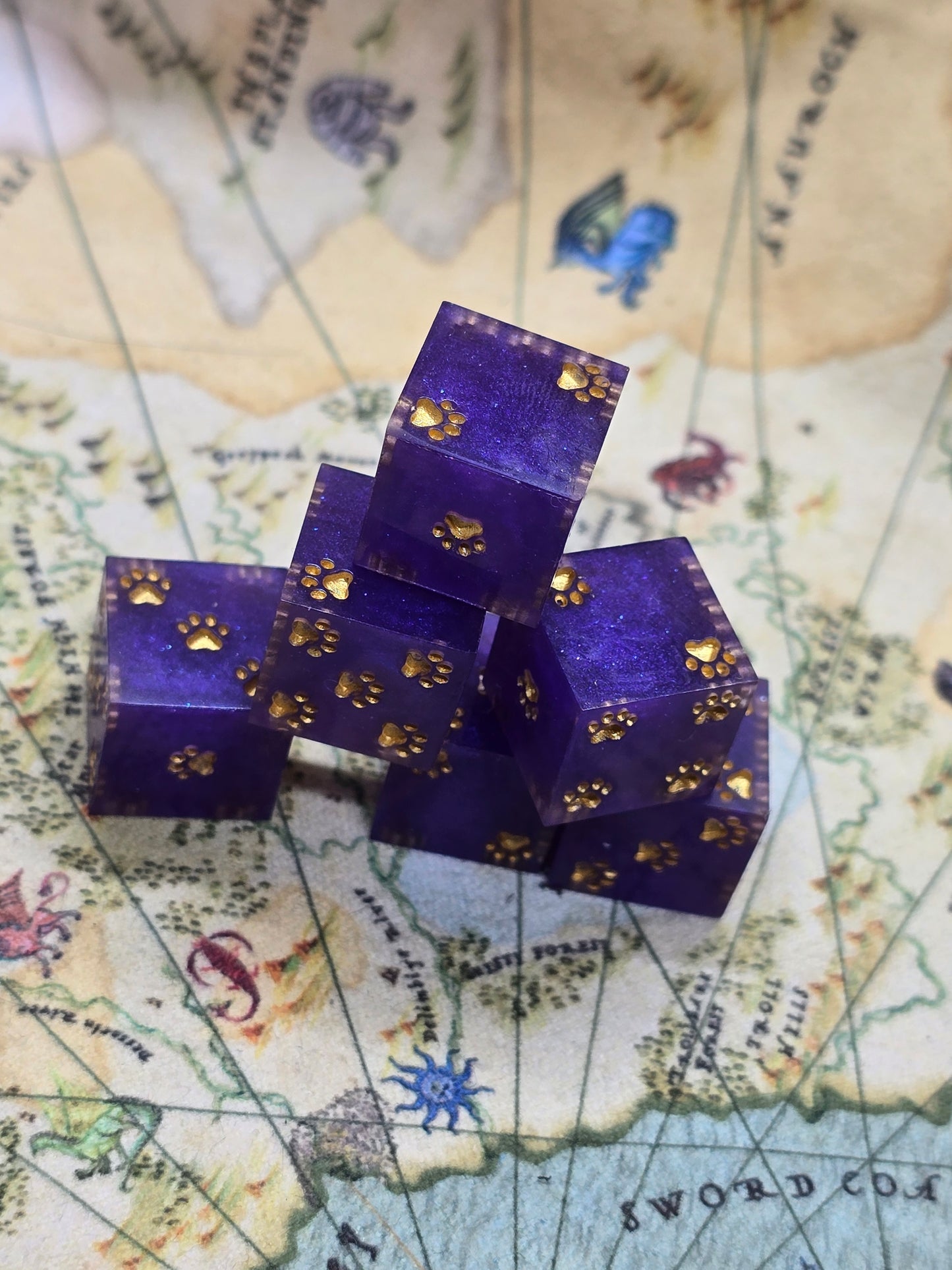 Paw D6 handmade dice set