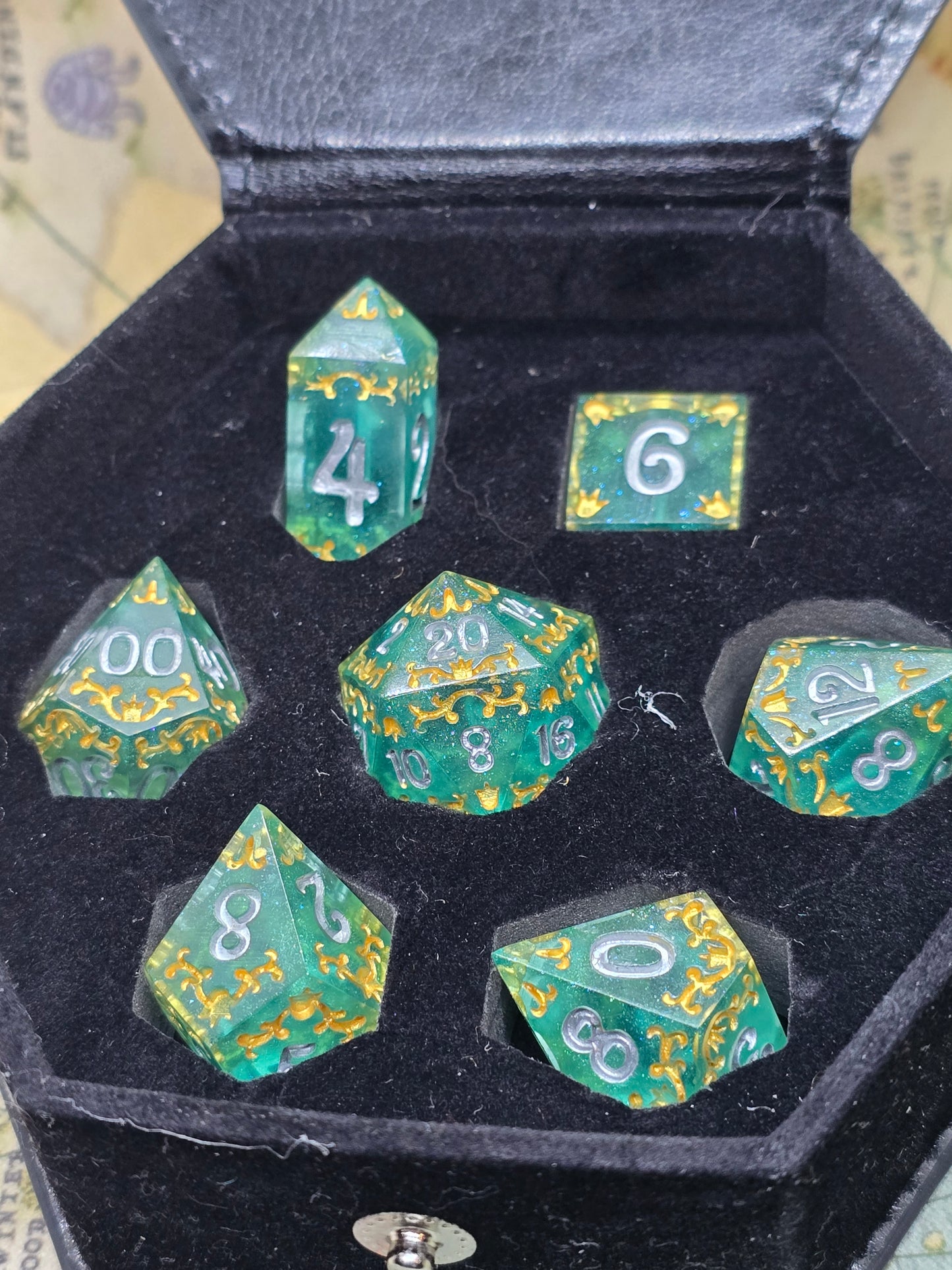 Royal seas 7 pc handmade dice set