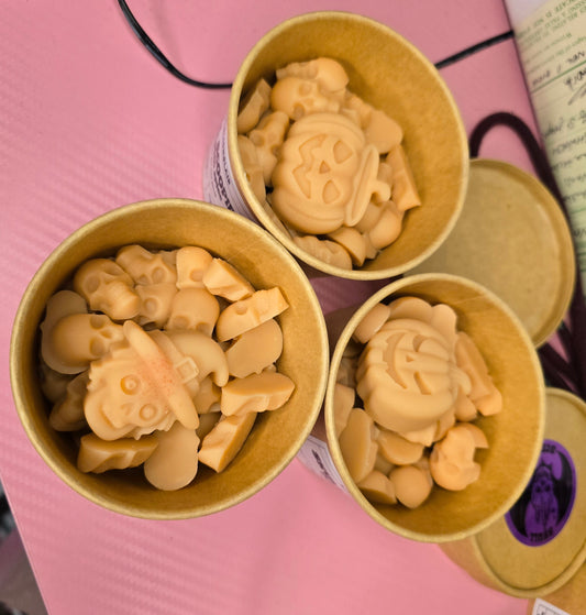 Pumpkin spice - Skull Scoopie Wax Melt Pot